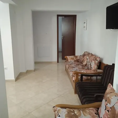 Irini 2 Апартаменты *